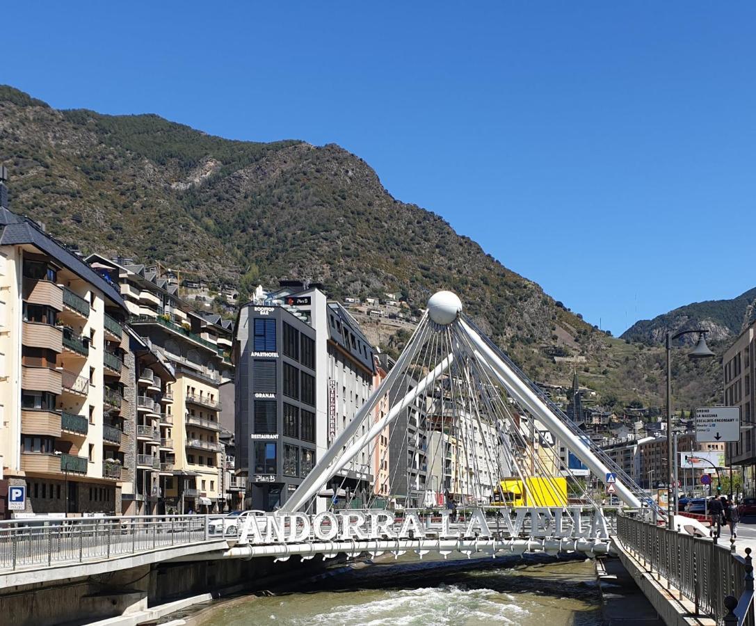 Centrico Loft En Andorra La Vella Con 2 Parkings Hut 5372 Apartment Exterior photo